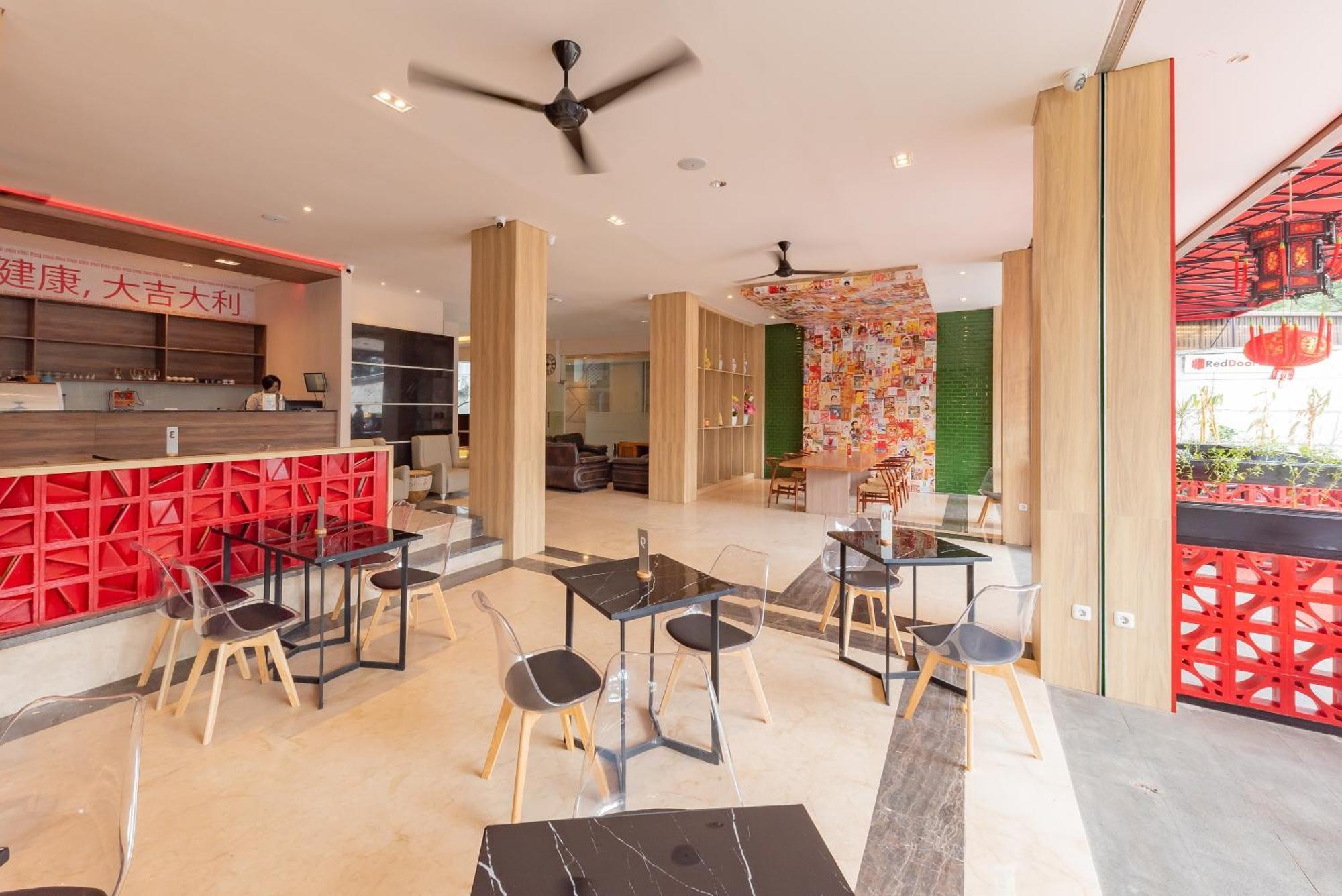 Reddoorz Premium Near Paris Van Java Mall Бандунг Экстерьер фото